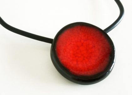 Collar-redondo--colección-rojo--pasión