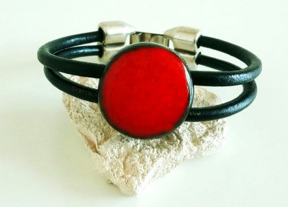 Pulsera-Rojo-Pasión-gruesa---doble-cuero artesania de menorca