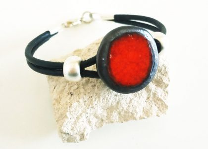 Pulsera-Colección-Cascada-Rojo-Color-Pasión-Artesania-de-Menorca-Menorceramik-Regals-de-Menorca-Mercadal Cerámica Artística
